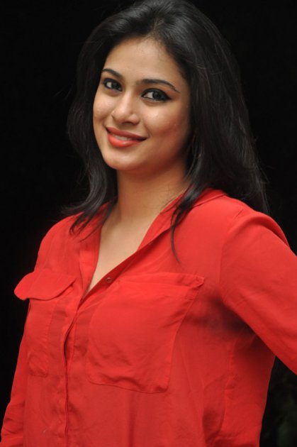 Zara-at-Bhai-Triple-Platinum-Disc